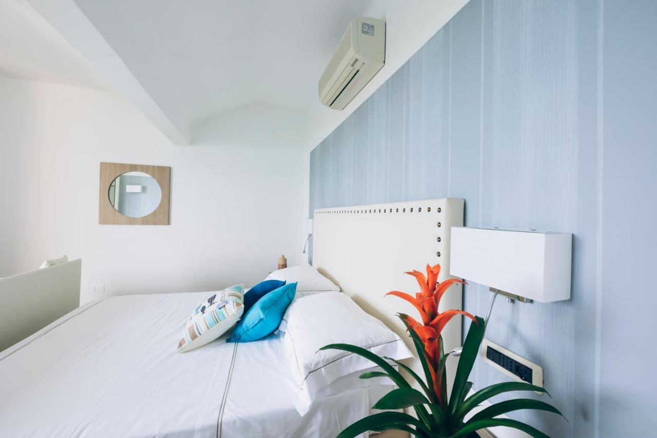 Arc En Ciel Hotel 4*