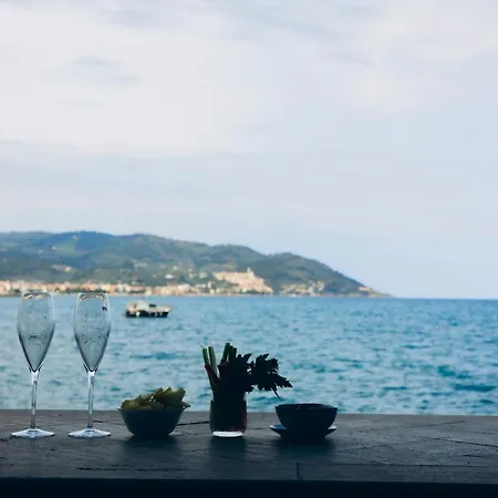 Hotel Arc En Ciel Diano Marina Buitenkant foto