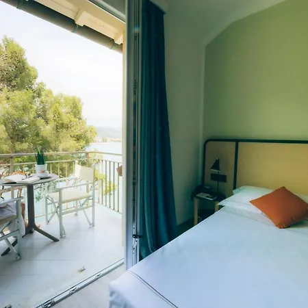Hotel Arc En Ciel Diano Marina Buitenkant foto