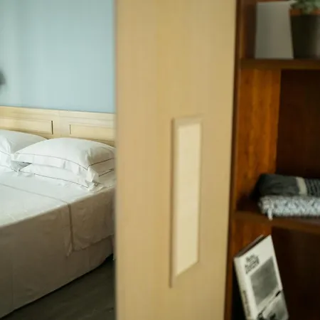Hotel Arc En Ciel Diano Marina Buitenkant foto