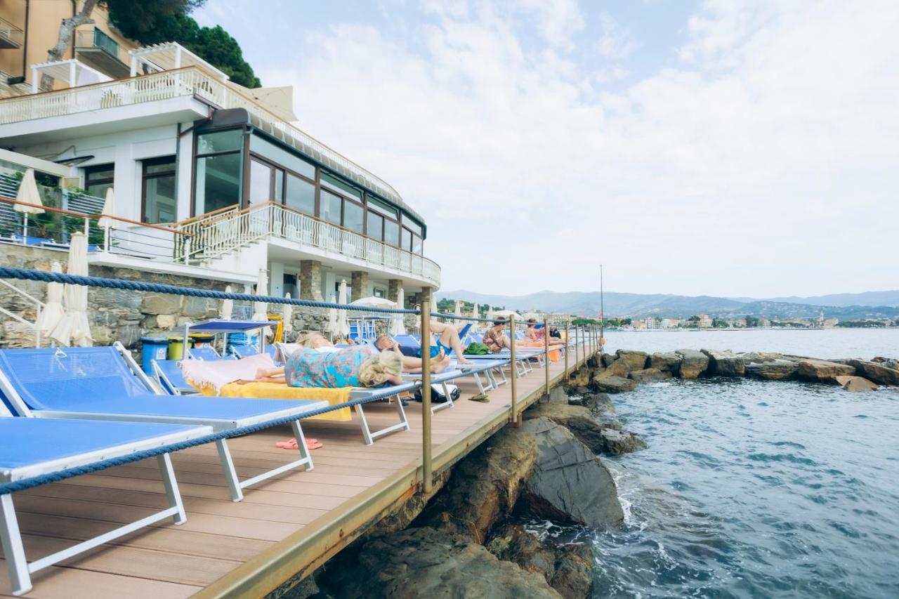 Arc En Ciel Hotel 4*