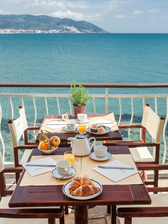 Arc En Ciel Hotel 4*