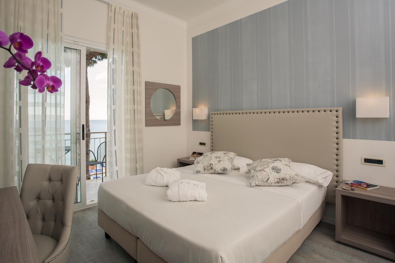 Arc En Ciel Hotel